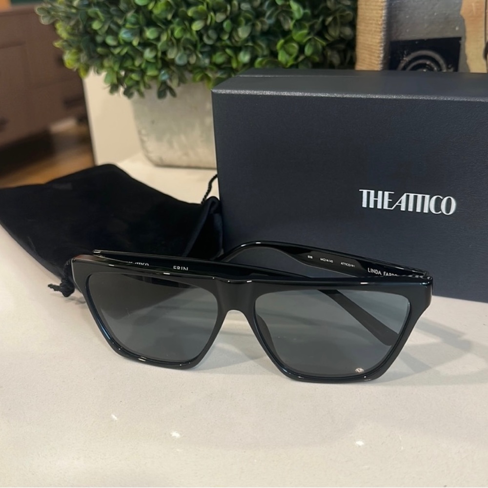 Erin: The Attico-Linda Farrow shades. For sale Glasses Only w.o. Box - Picture 2 of 3